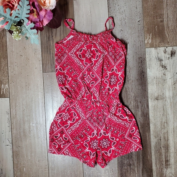 The Children's Place Red Paisley Bandana Print Girls Romper Size 5T NWOT - Picture 1 of 9